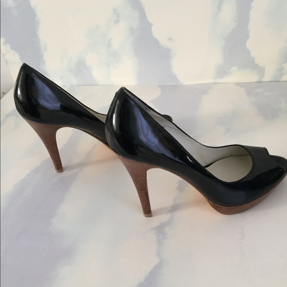 Steve Madden Peep toe 8M
